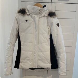 Obermeyer Women's White and Black Ski Jacket with Fur Hood